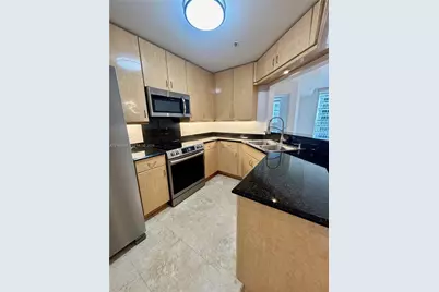 801 Brickell Key Blvd #1808, Miami, FL 33131 - Photo 3