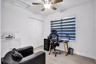 1287 NW 170th Terrace, Pembroke Pines, FL 33028 - Photo 27
