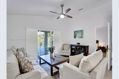 1287 NW 170th Ter, Pembroke Pines, FL 33028 - Photo 11