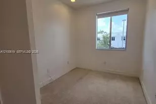 2610 NE 213th St, Miami, FL 33180 - Photo 15