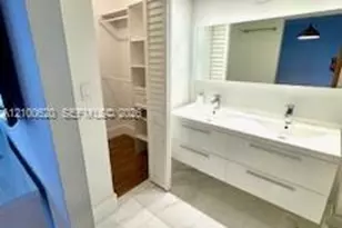 20401 NE 30th Ave, Aventura, FL 33180 - Photo 9