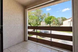 8977 SW 123rd Ct, Miami, FL 33186 - Photo 21