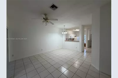 320 SW 120th Ave #320, Pembroke Pines, FL 33025 - Photo 7