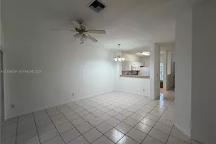 320 SW 120th Ave, Pembroke Pines, FL 33025 - Photo 7