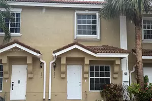 320 SW 120th Ave, Pembroke Pines, FL 33025 - Photo 1