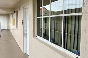 6115 NW 186th St, Hialeah, FL 33015 - Photo 9