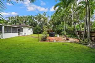10417 NE 2nd Ave, Miami Shores, FL 33138 - Photo 33
