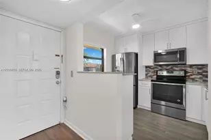 7142 Golf Colony Ct, Lake Worth, FL 33467 - Photo 5