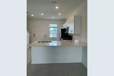 3124 Skyline Loop #3124, Kissimmee, FL 34758 - Photo 3