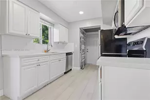 1324 N 24th Ave, Hollywood, FL 33020 - Photo 5