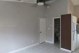 50 SE 11th St, Dania Beach, FL 33004 - Photo 13