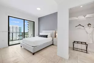 239 SW 9th St, Miami, FL 33130 - Photo 5