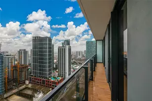398 NE 5th St, Miami, FL 33132 - Photo 31