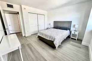 1155 Brickell Bay Dr, Miami, FL 33131 - Photo 9