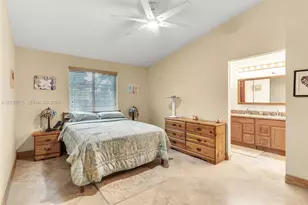 8514 SW 209th Ln, Cutler Bay, FL 33189 - Photo 15