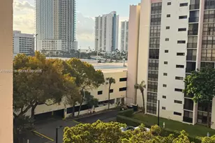 17021 N Bay Rd, Sunny Isles Beach, FL 33160 - Photo 11