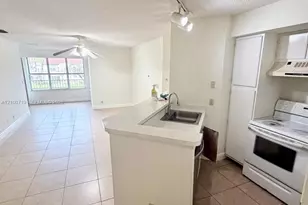 3450 N Pinewalk Dr N, Margate, FL 33063 - Photo 5