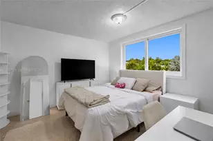 1251 NE 108th St, Miami, FL 33161 - Photo 25
