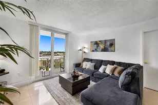 1251 NE 108th St, Miami, FL 33161 - Photo 11