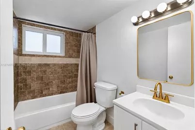 1251 NE 108th St #501, Miami, FL 33161 - Photo 19