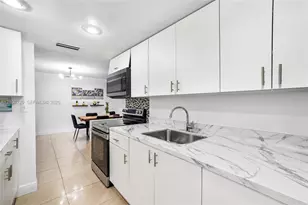 1251 NE 108th St, Miami, FL 33161 - Photo 7