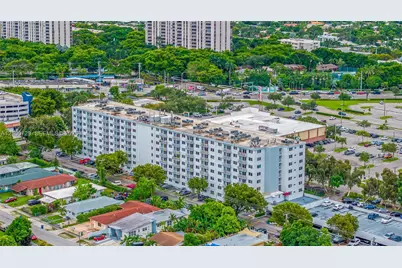 1251 NE 108th St #501, Miami, FL 33161 - Photo 31