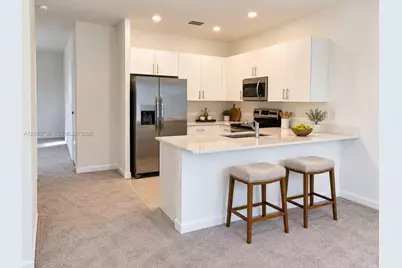 11887 NW 47th Mnr, Coral Springs, FL 33076 - Photo 13