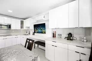 1271 W 79th St, Hialeah, FL 33014 - Photo 13