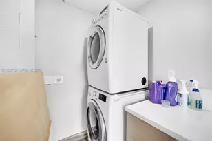 1271 W 79th St, Hialeah, FL 33014 - Photo 21