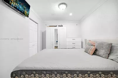 1271 W 79th St, Hialeah, FL 33014 - Photo 17
