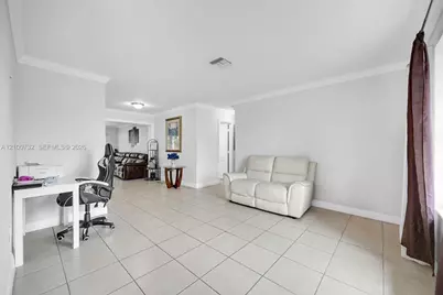 1271 W 79th St, Hialeah, FL 33014 - Photo 7