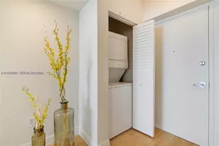 6365 Collins Ave, Miami Beach, FL 33141 - Photo 11