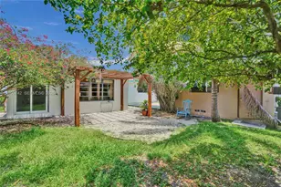 9910 Bahama Dr, Cutler Bay, FL 33189 - Photo 19