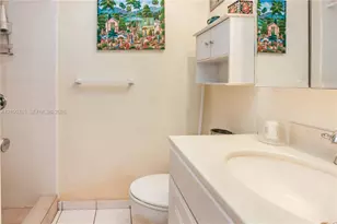 440 Paradise Isle Blvd, Hallandale Beach, FL 33009 - Photo 23