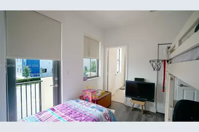 10401 NW 61st Ln, Doral, FL 33178 - Photo 21