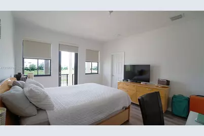 10401 NW 61st Ln, Doral, FL 33178 - Photo 25
