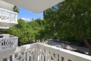 1020 Meridian Ave, Miami Beach, FL 33139 - Photo 5