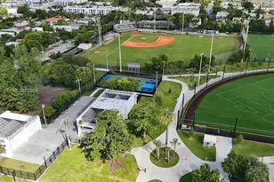1020 Meridian Ave, Miami Beach, FL 33139 - Photo 25