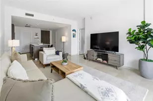 68 SE 6th St, Miami, FL 33131 - Photo 7