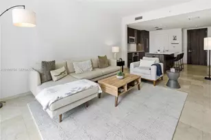 68 SE 6th St, Miami, FL 33131 - Photo 5