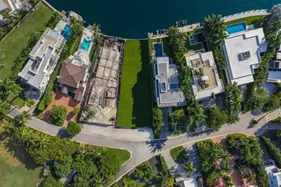 476 N Parkway Pkwy, Golden Beach, FL 33160 - Photo 29