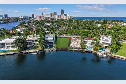 476 N Parkway Pkwy, Golden Beach, FL 33160 - Photo 37