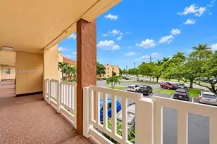 8901 Sunrise Lakes Blvd, Sunrise, FL 33322 - Photo 7