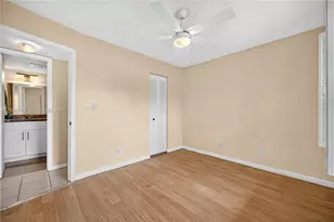 8901 Sunrise Lakes Blvd, Sunrise, FL 33322 - Photo 27