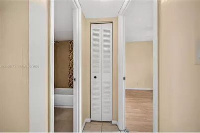 8901 Sunrise Lakes Blvd #204, Sunrise, FL 33322 - Photo 23