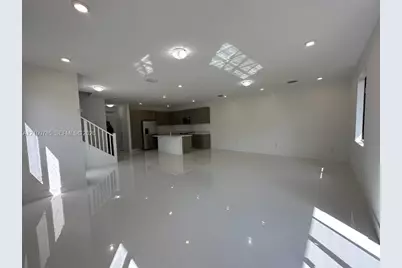 13661 SW 157th Pl, Miami, FL 33196 - Photo 5