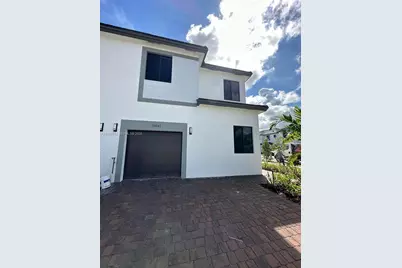 13661 SW 157th Pl, Miami, FL 33196 - Photo 1