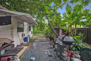 2210 SW 79th Ct, Miami, FL 33155 - Photo 41