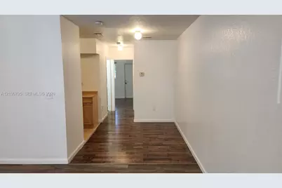 170 SW 11th Ave #14, Hallandale Beach, FL 33009 - Photo 5