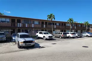 170 SW 11th Ave, Hallandale Beach, FL 33009 - Photo 17